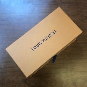 LV sunnies box